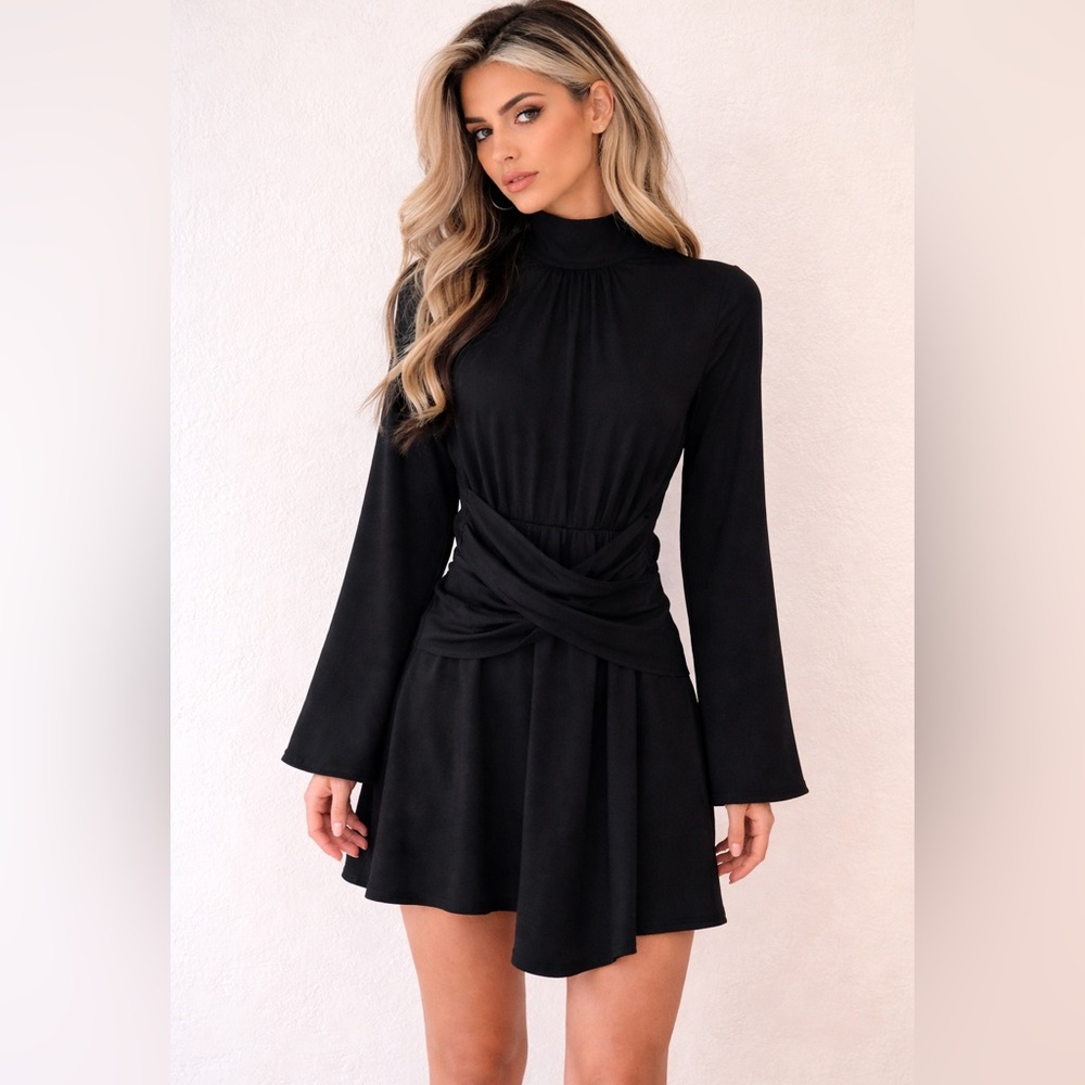 🖤 PrettyLittleThing Black Hammered Satin High Neck Bodycon Dress NWT 🖤